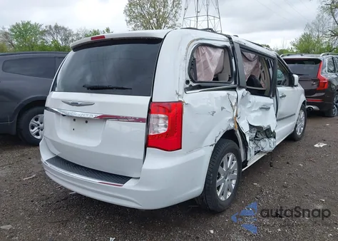 2016 Chrysler Town & Country Touring from USA, damaged, VIN 2C4RC1BG0GR119794